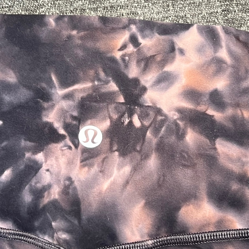 Lot of Lululemon Align‎ High Rise Bike Shorts Abstract Swirl Print Size 4 - Picture 7 of 9